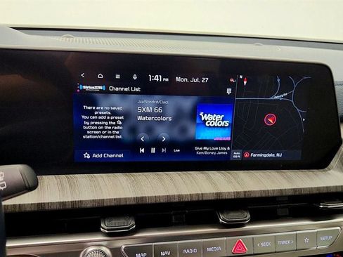 Used 2024 Kia Telluride EX w/ EX Captain's Chair Package FWD image 21