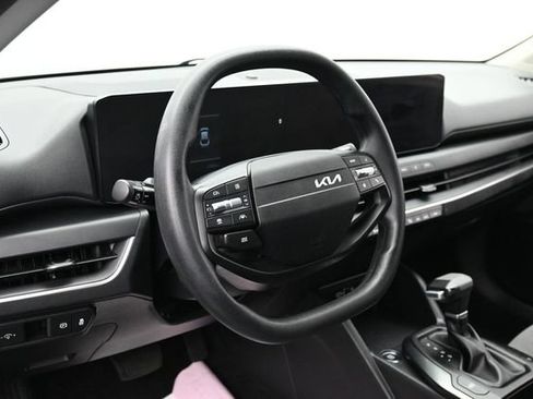 Used 2025 Kia K4 FWD image 15