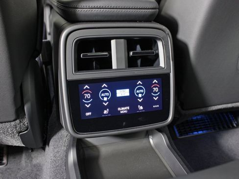 New 2026 Porsche Taycan image 38