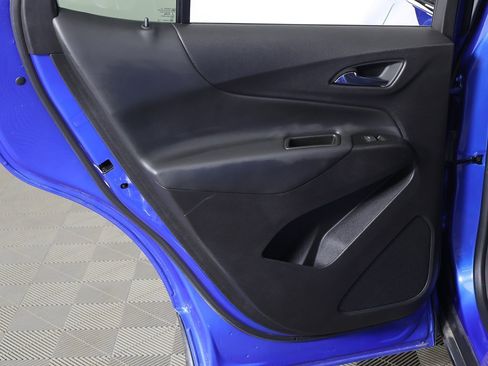 Used 2024 Chevrolet Equinox LT w/ LPO, Floor Liner Package image 25