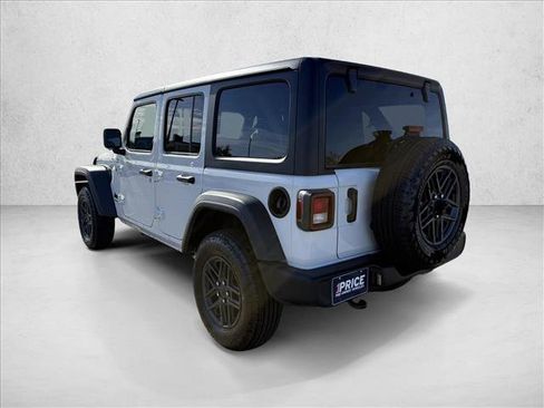 Used 2025 Jeep Wrangler Sport S image 8