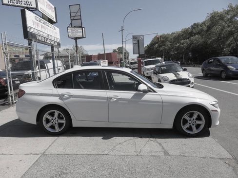Used 2014 BMW 328i xDrive Sedan image 8