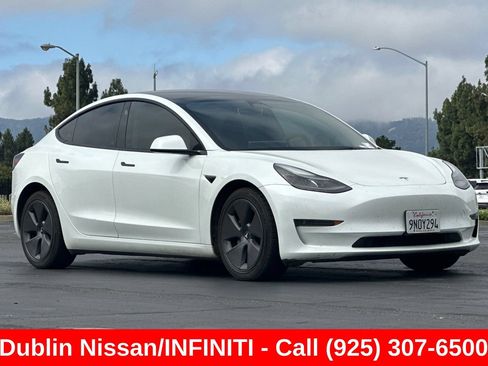 Used 2023 Tesla Model 3 RWD image 2