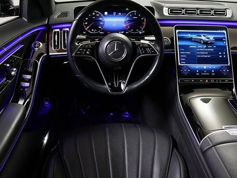 Used 2022 Mercedes-Benz S 500 4MATIC image 3