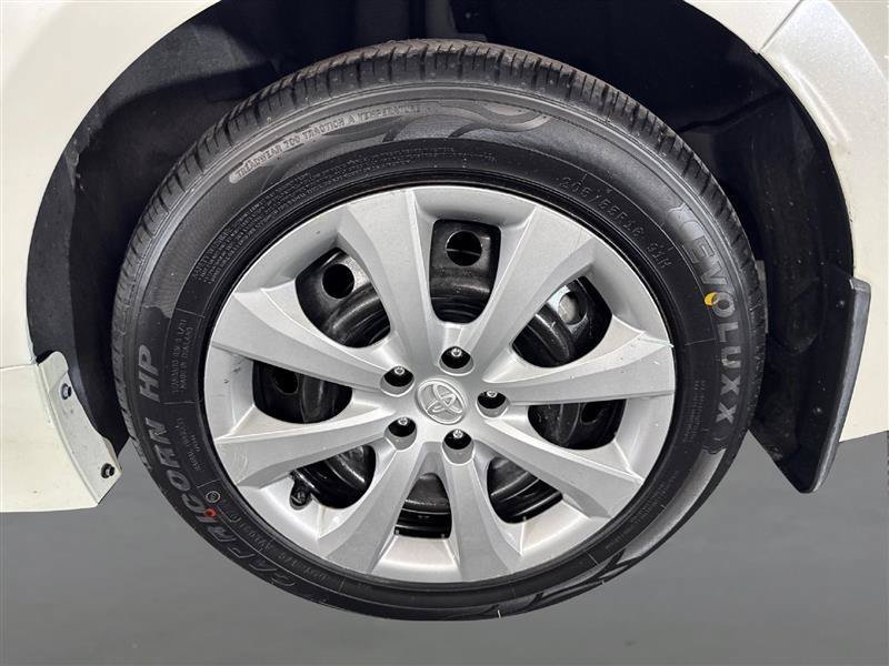 Used 2021 Toyota Corolla LE w/ Carpet Mat Package (TMS) FWD image 22