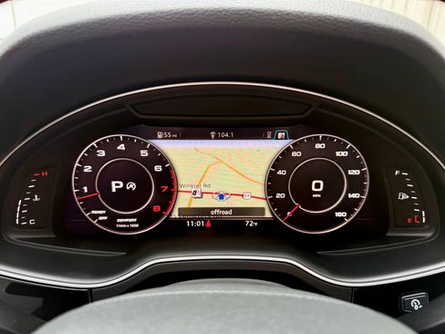 Used 2019 Audi Q7 3.0T Prestige AWD/4WD image 22
