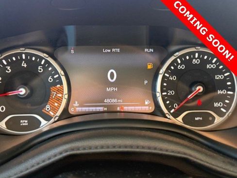 Used 2022 Jeep Renegade Latitude w/ Convenience Group image 5