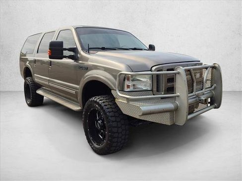 Used 2005 Ford Excursion Limited AWD/4WD image 3