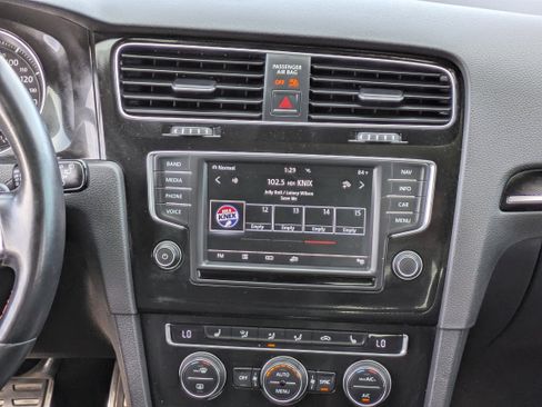 Used 2017 Volkswagen GTI S image 19