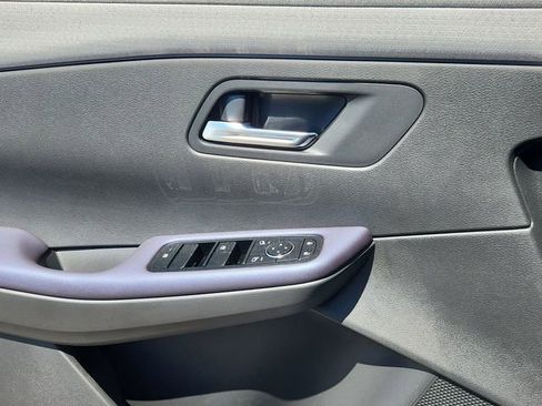 New 2026 Nissan Leaf SV+ w/ Floor Mat Package (SV+) FWD image 6