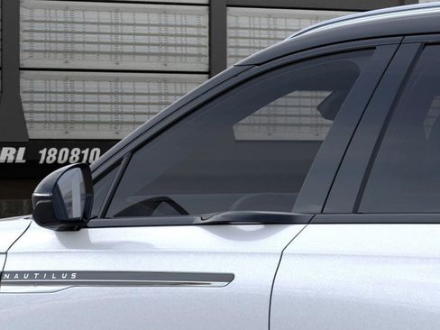 New 2026 Lincoln Nautilus Reserve image 20