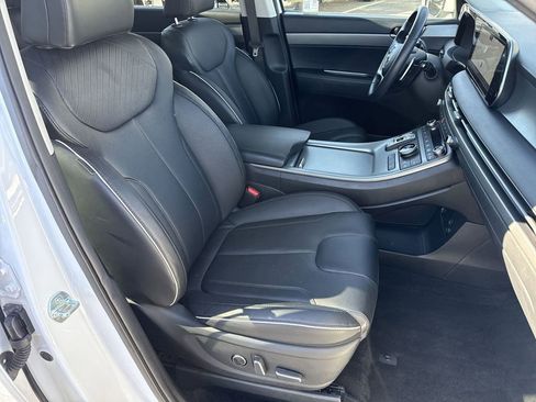 Used 2025 Hyundai Palisade SEL image 32