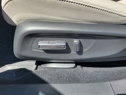 Used 2026 Honda HR-V EX-L image 28