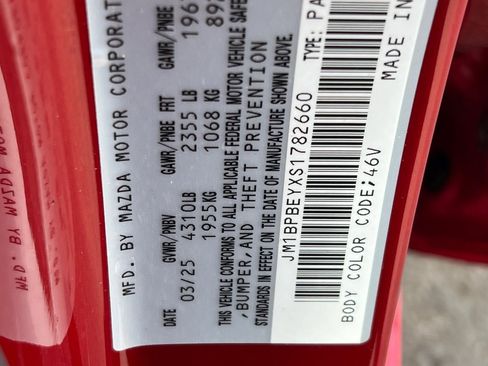 Certified 2025 MAZDA MAZDA3 2.5 Turbo Sedan w/Premium Plus image 26