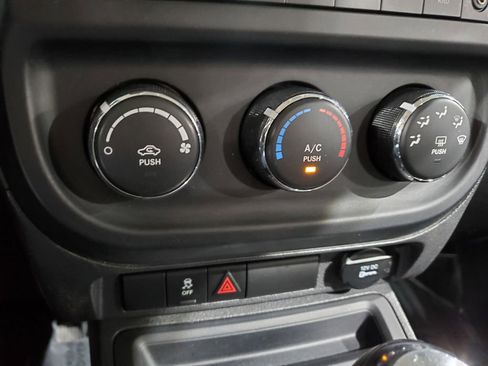 Used 2017 Jeep Patriot Sport w/ Power Value Group image 29