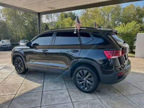 Used 2024 Volkswagen Taos S image 2