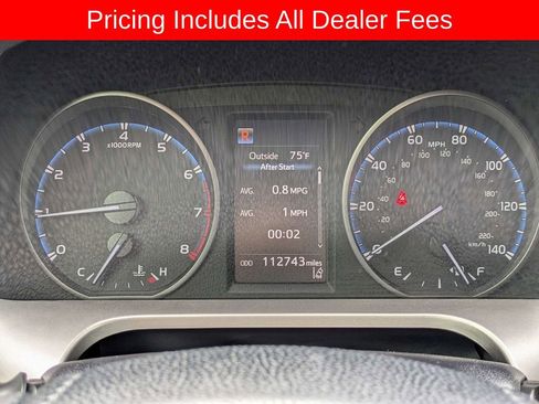 Used 2018 Toyota RAV4 LE FWD image 28