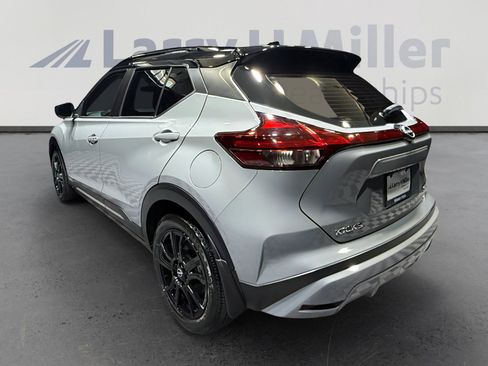 Certified 2024 Nissan Kicks SR image 3