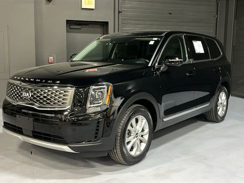 Used 2020 Kia Telluride LX AWD/4WD image 3