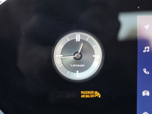 Certified 2025 Lexus ES 350 w/ Premium Package image 24