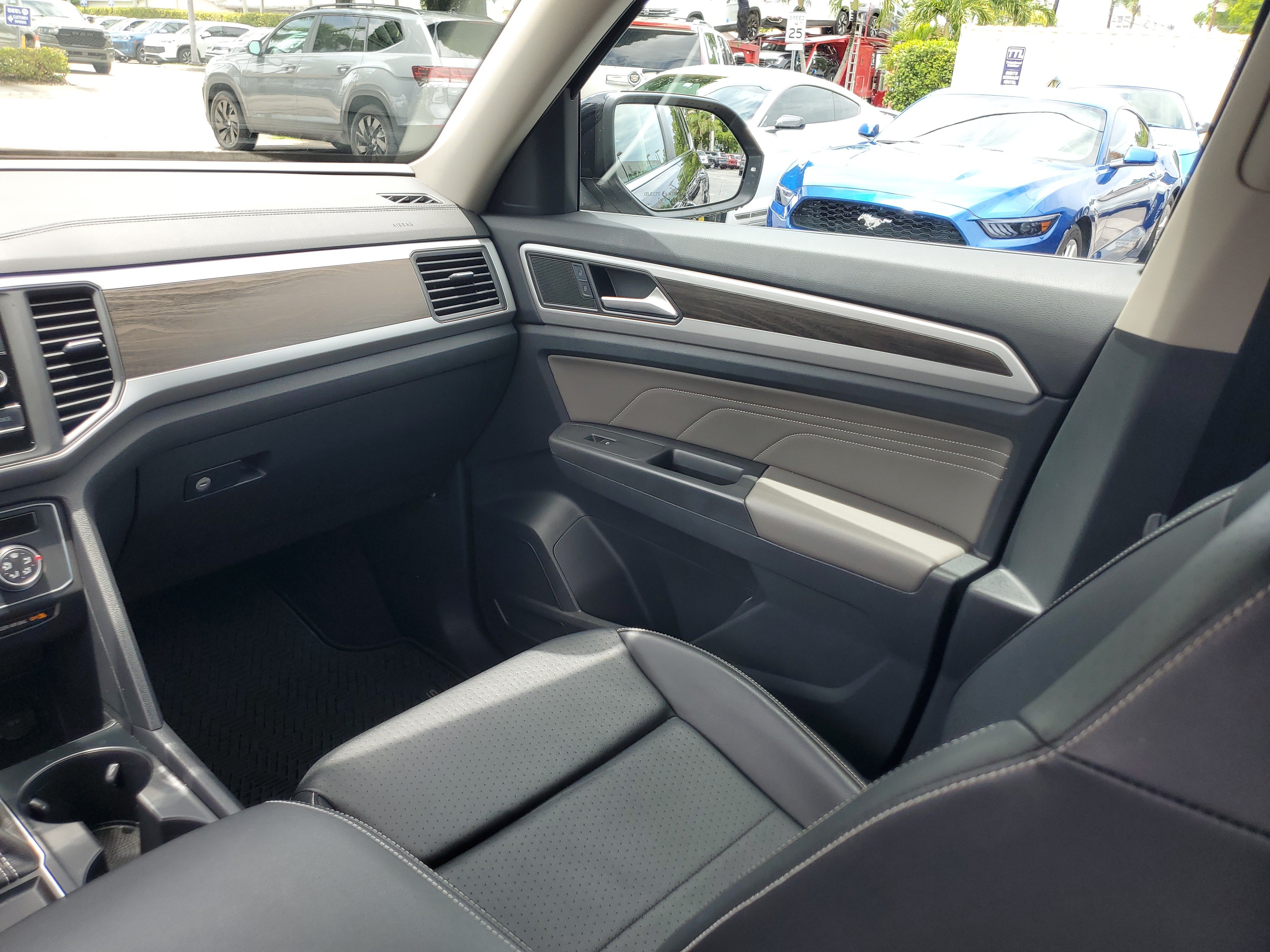 Certified 2022 Volkswagen Atlas SE FWD image 15