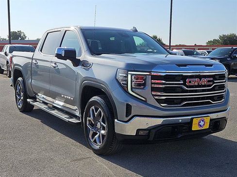 Used 2025 GMC Sierra 1500 SLT RWD image 6