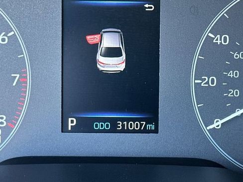 Used 2024 Toyota Corolla LE image 28