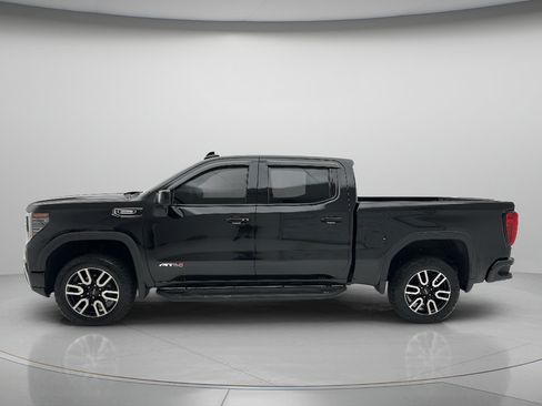 Used 2024 GMC Sierra 1500 AT4 w/ Technology Package AWD/4WD image 5