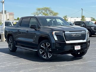 New 2025 GMC Sierra EV Denali video 2