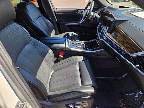 Used 2025 BMW X5 xDrive50e w/ Climate Comfort Package image 16