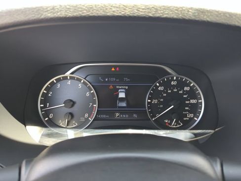 Certified 2023 Nissan Frontier SV w/ SV Premium Package RWD image 47