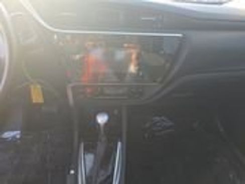 Used 2019 Toyota Corolla SE image 9