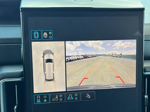 Certified 2025 GMC Yukon XL Denali AWD/4WD image 27