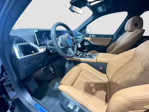 New 2026 BMW X5 xDrive40i w/ M Sport Package AWD/4WD image 22