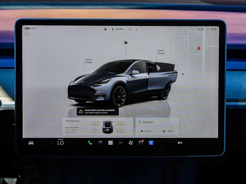 Used 2023 Tesla Model Y Long Range image 15