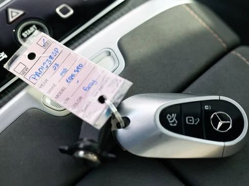 Certified 2023 Mercedes-Benz EQS 580 4MATIC SUV image 40