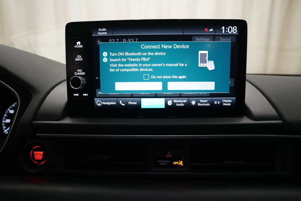 Used 2023 Honda Pilot Touring image 6