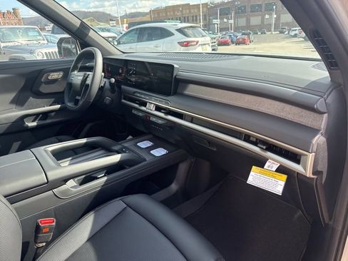 New 2027 Kia Telluride S w/ Towing Package image 19