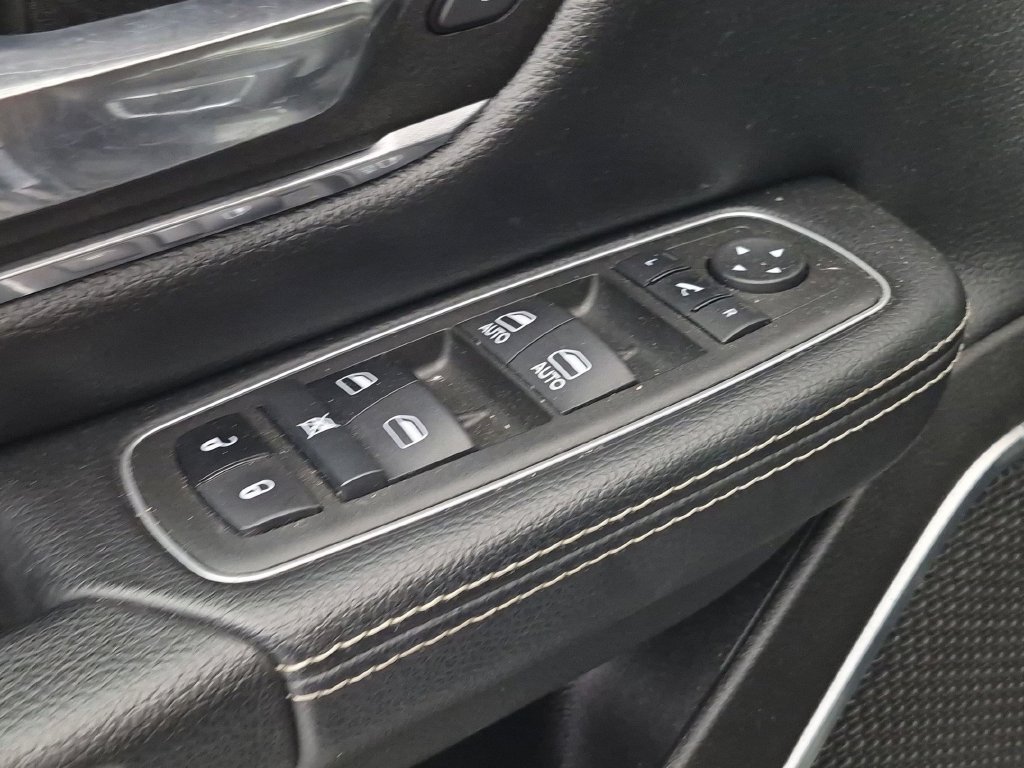 Used 2022 RAM 1500 Laramie w/ Sport Appearance Package AWD/4WD image 14