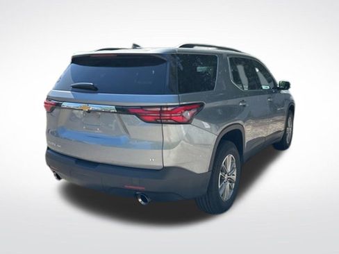 Used 2023 Chevrolet Traverse LT w/ LPO, Floor Liner Package AWD/4WD image 6