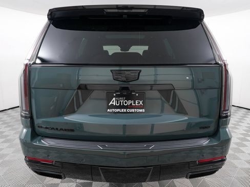 Used 2026 Cadillac Escalade Sport w/ Touring Package AWD/4WD image 6