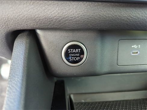 Certified 2021 Nissan Rogue S image 38