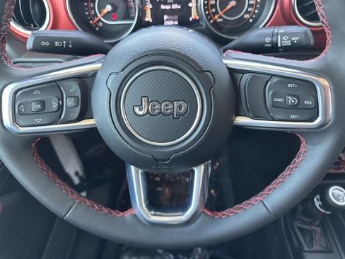 Used 2023 Jeep Gladiator Rubicon w/ LED Lighting Group image 27