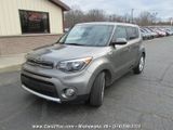 Used 2017 Kia Soul + image 3