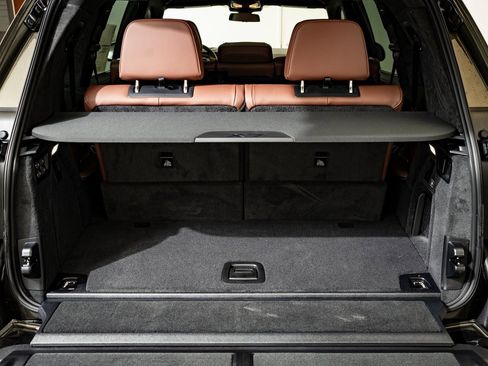 New 2026 BMW X7 xDrive40i w/ M Sport Package image 17