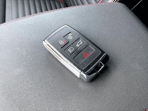 Used 2023 Land Rover Discovery Sport S R-Dynamic image 26