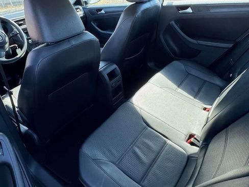 Used 2014 Volkswagen Jetta SE image 29