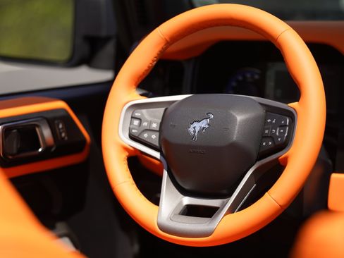 Used 2022 Ford Bronco Wildtrak image 80