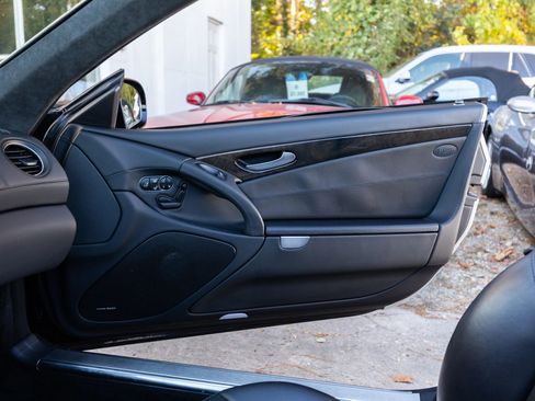 Used 2009 Mercedes-Benz SL 63 AMG image 29