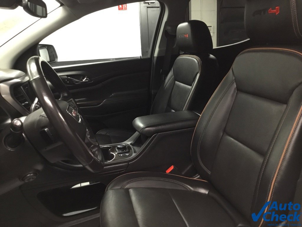 Used 2022 GMC Acadia AT4 w/ Technology Package AWD/4WD image 26